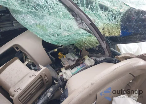 2002 Toyota Avalon Xl from USA, damaged, VIN 4T1BF28B32U255533